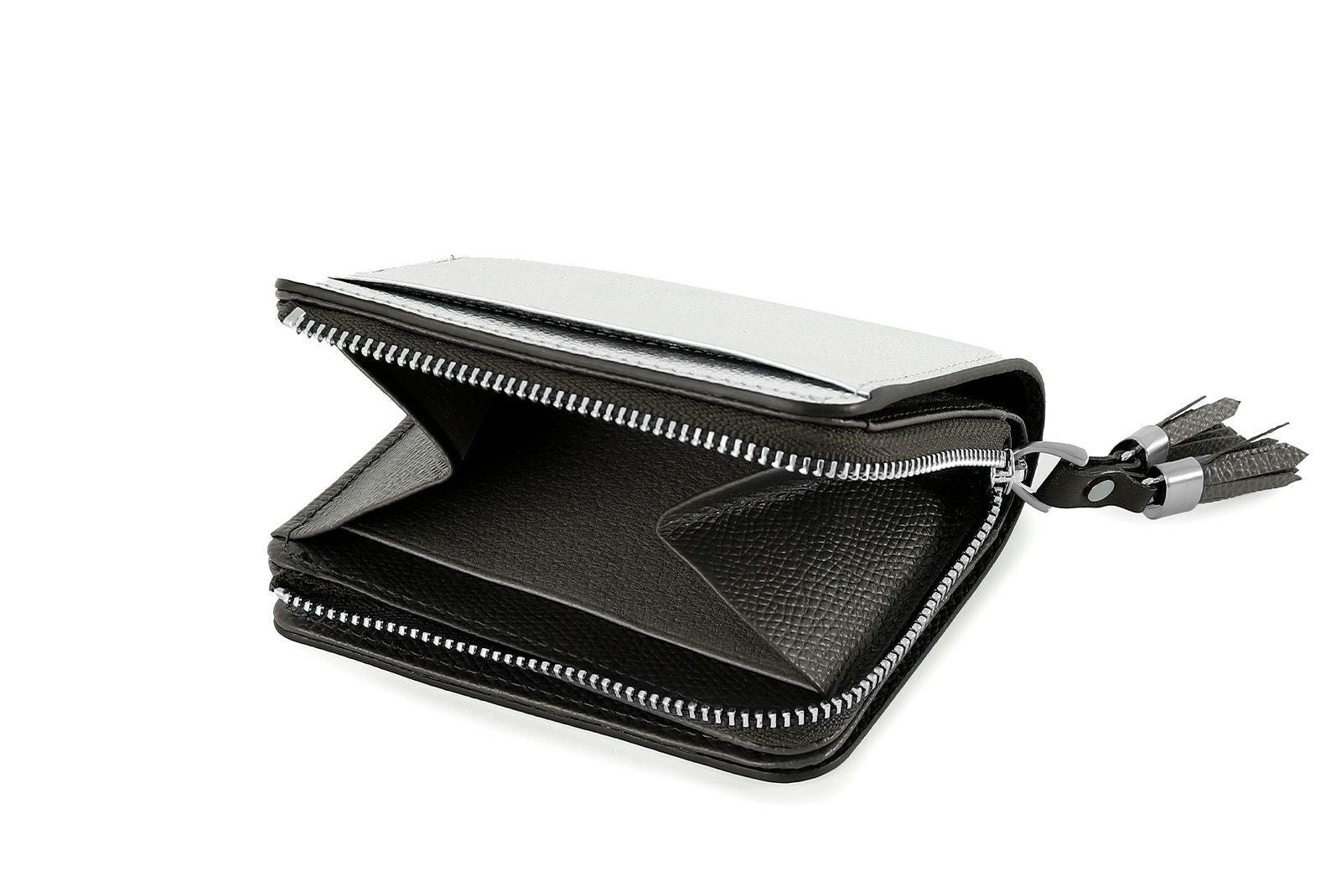 ■新品同様■ Epoi エポイ シキ レザー タッセル 二つ折り 財布 ウォレット 小銭入れ 札入れ レディース ライトグリーン系 BQ0842 シキビー Lファスナー二つ折り財布 | Epoi(エポイ) 公式オンラインストア